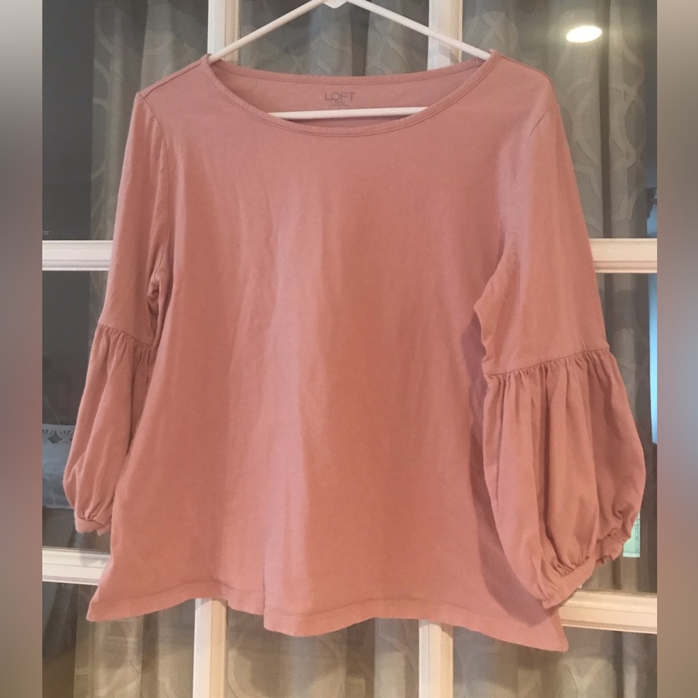 Ann Taylor Loft size L pink shirt with puffy sleeves in EUC, no defects